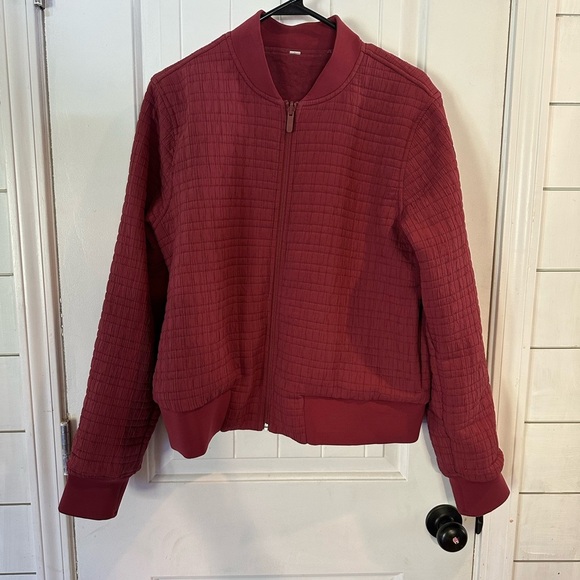 Lululemon serene travels bomber reversible jacket in Chianti red size 12 - Picture 1 of 10
